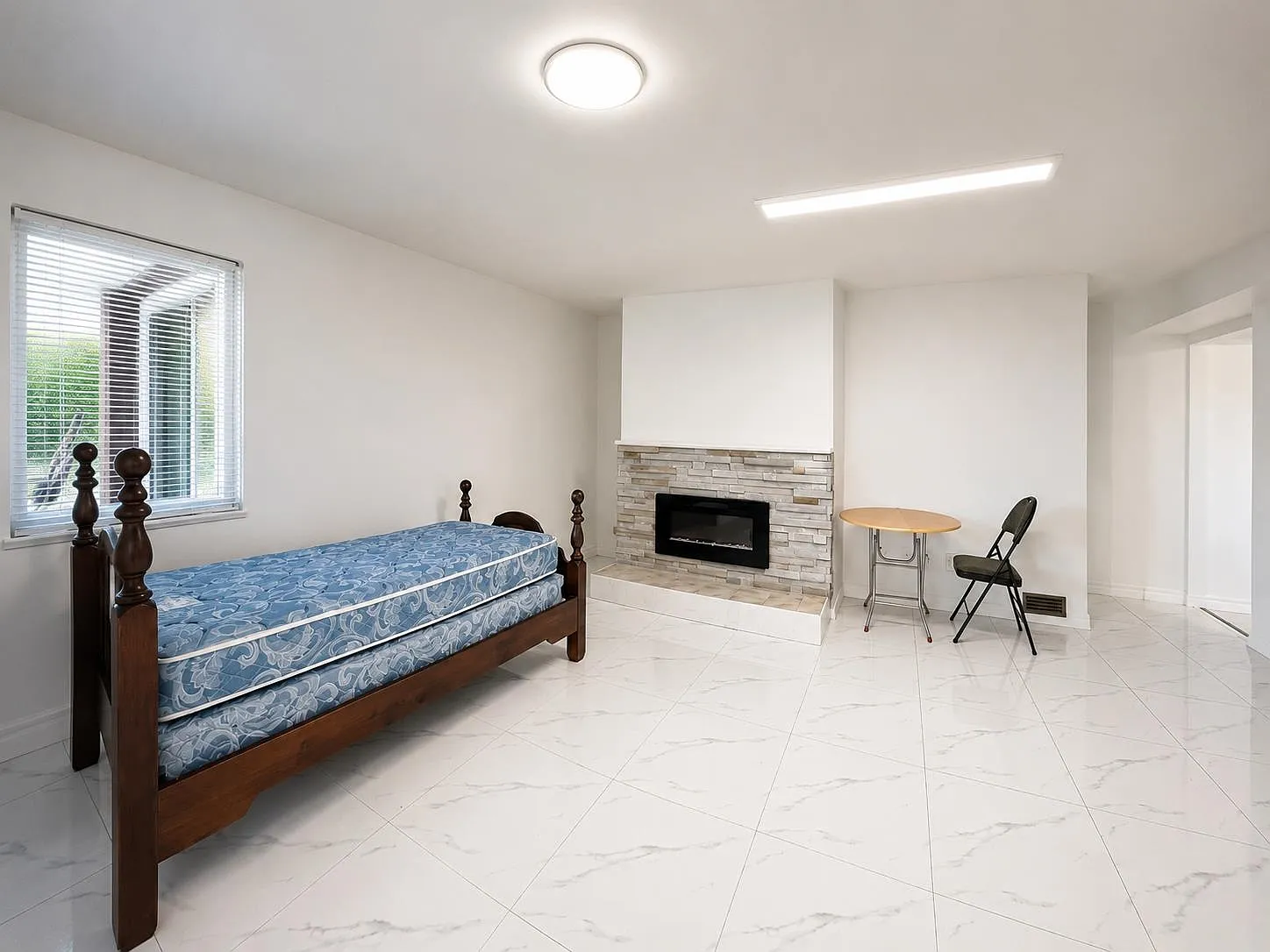 2 bed, 750 sqft, $2,000 — Photo 3