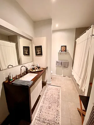 Rented by Dynamik Realty | media 34