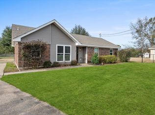 30 Trailwood Cir, Petal, MS 39465