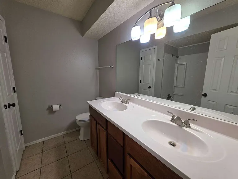 1008 Turtle Creek Dr — Photo 8
