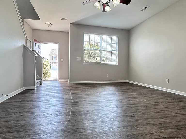 1009A Green Terra Rd — Photo 2