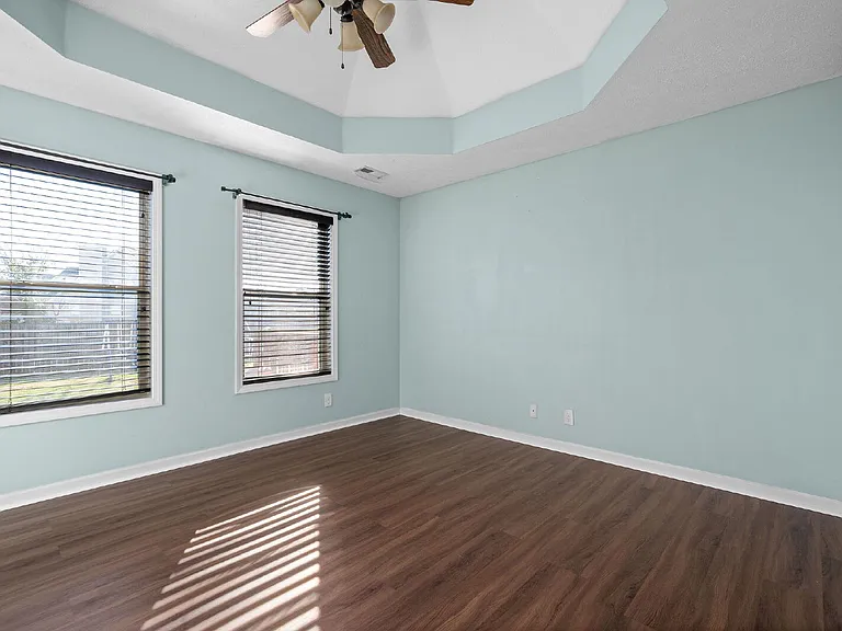 3565 Southwood Dr — Photo 19
