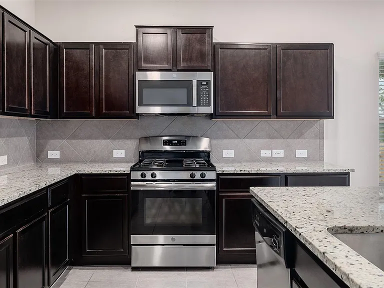 5700 Eden Dr — Photo 10