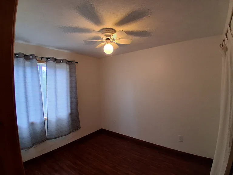 435 Mount Ave — Photo 13