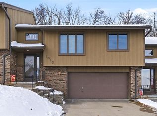 1010 Arbor Ridge Cir, Council Bluffs, IA 51503