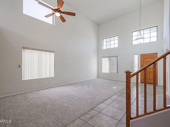 4th image of 11002 W HOLLY Street