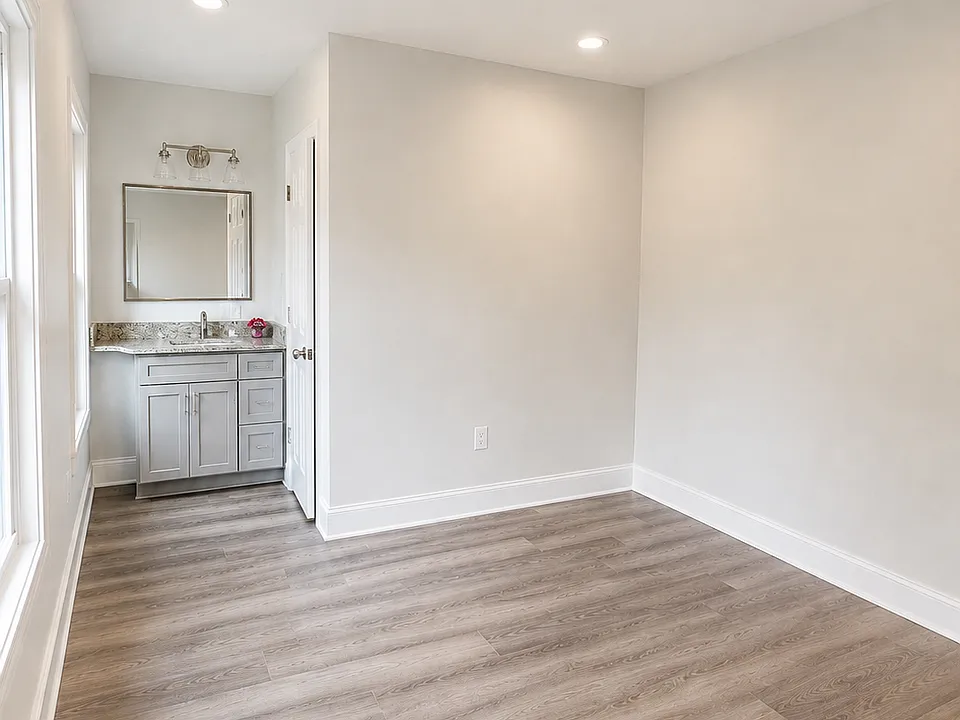 3411 Baring St #4