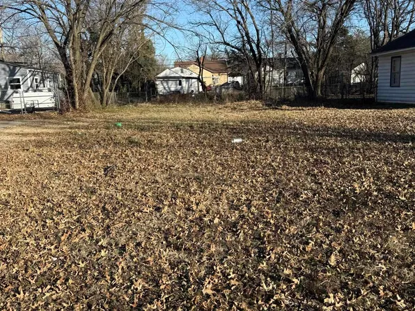 N North Harding Ave, Wichita, KS 67208