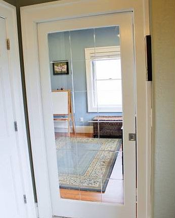 Door to Den