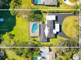 7970 SW 122nd St, Pinecrest, FL 33156