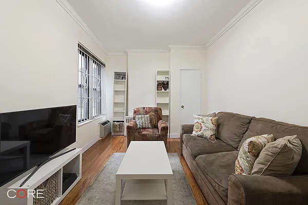 Rented by CORE | media 7