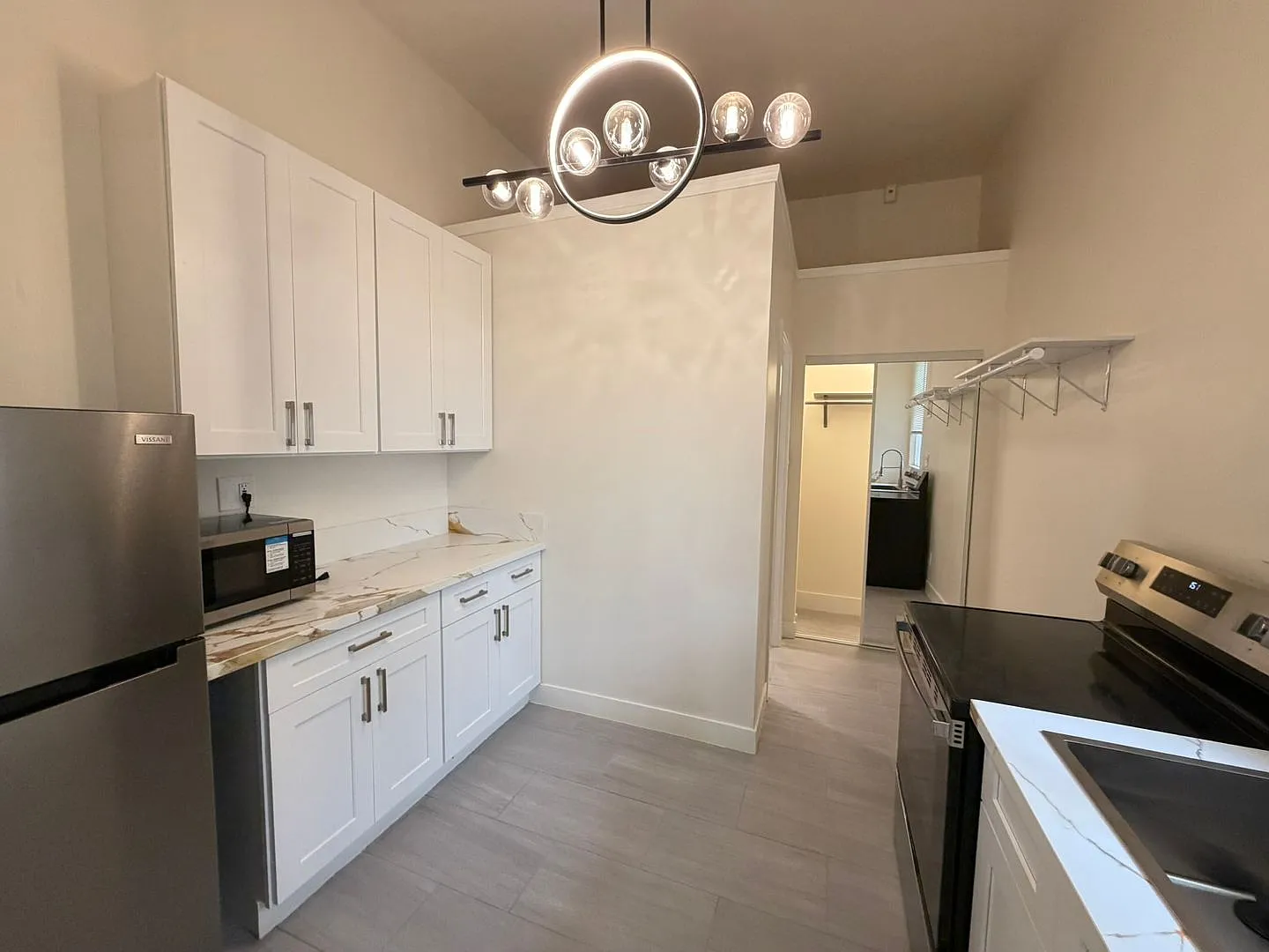 Live Downtown! Newly Updated Historic Studio Available Now — Photo 1