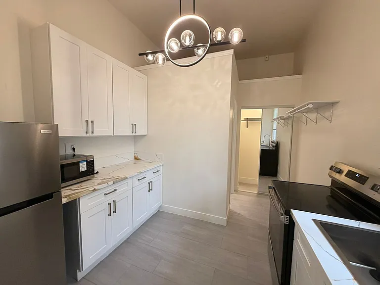 444 G St #32 — Photo 1