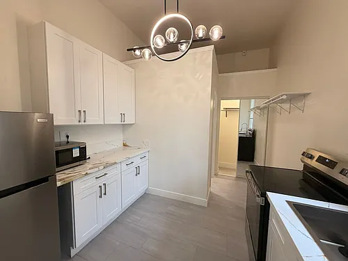 444 G St #32 Photo 1