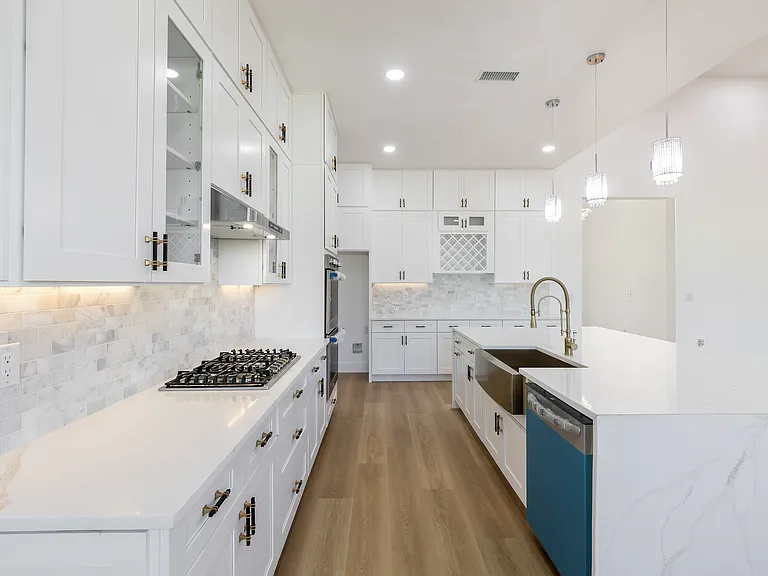 1001 Henry Way — Photo 11
