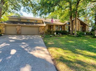 8304 S 8th St, Broken Arrow, OK 74011