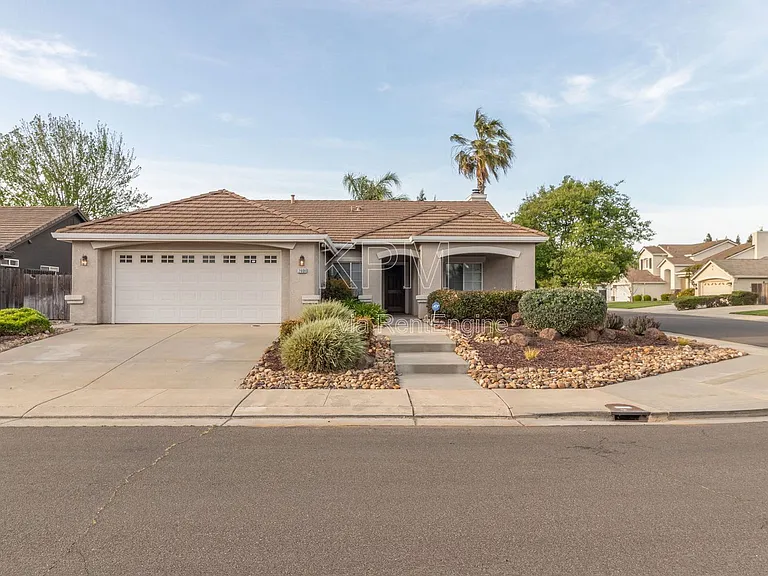 2609 Magnolia Ct — Photo 32