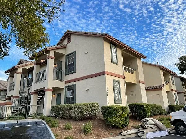 10844 Sabre Hill Dr — Photo 2