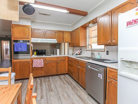5th image of 2202 Merrily Dr