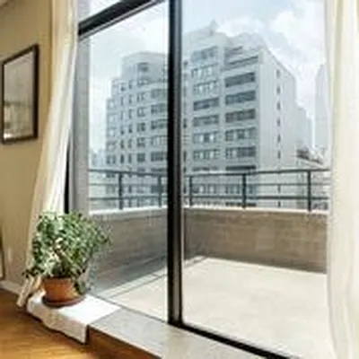 Sold by BSD Realty Worldwide Inc | media 20