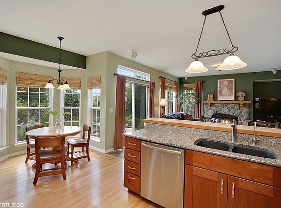 5th image of 1721 Dorchester Ct