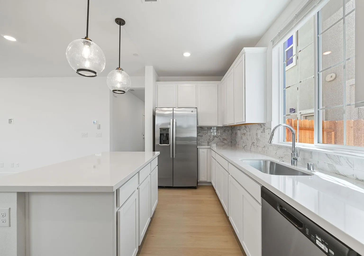 Brand new Arrowcreek Stunner! — Photo 1