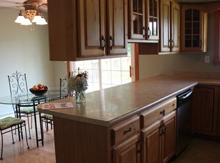 302 E Franklin St #2, Fisher, IL