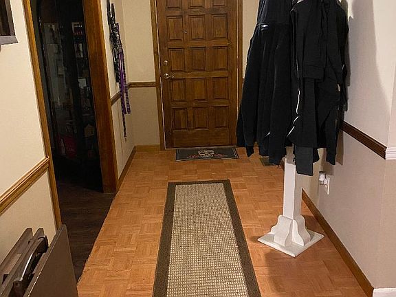 5th image of 20 Oak Ln