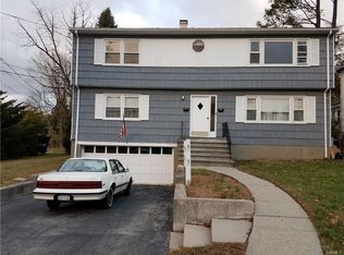 1 Charles Pl, Ossining, NY 10562