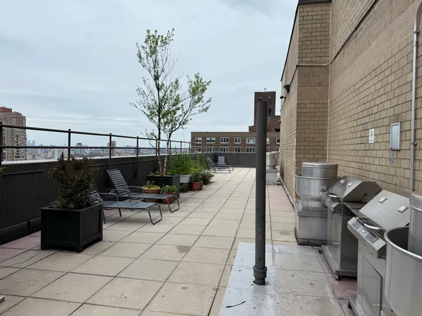 340 East 93rd Street 26I image 8 of 8