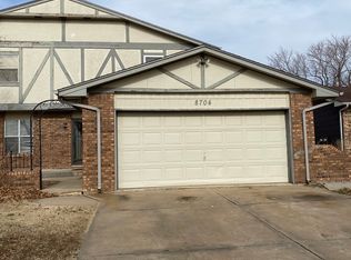 8704 E Arthur Cir, Wichita, KS 67207