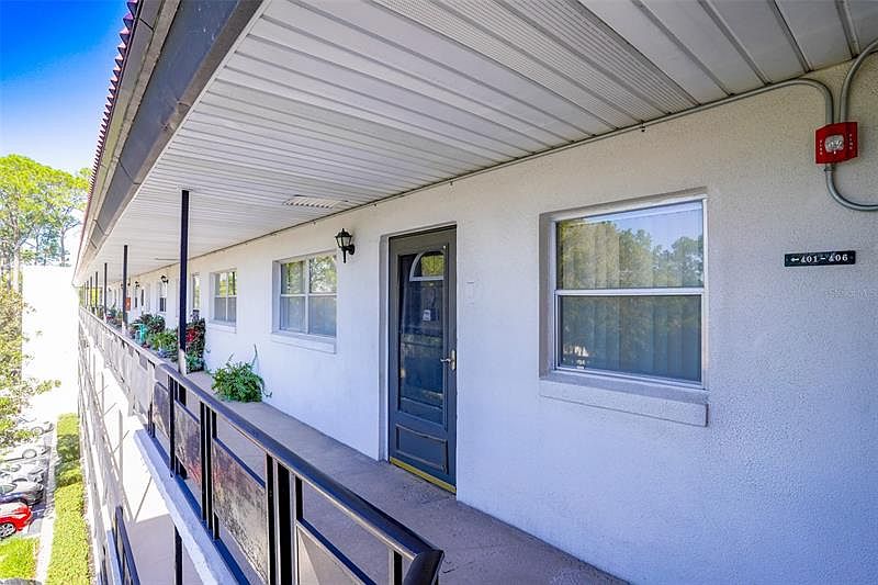 1st image of 200 El Camino Dr APT 406