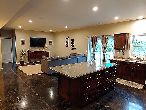 Kitchen island