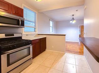 28-29 38th St #1, Astoria, NY 11103