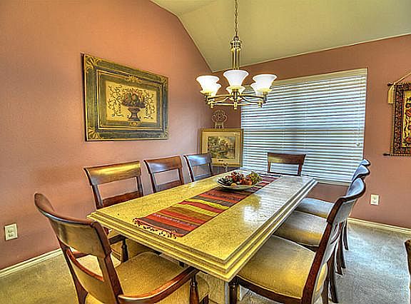 4th image of 2827 Quail Hollow Dr