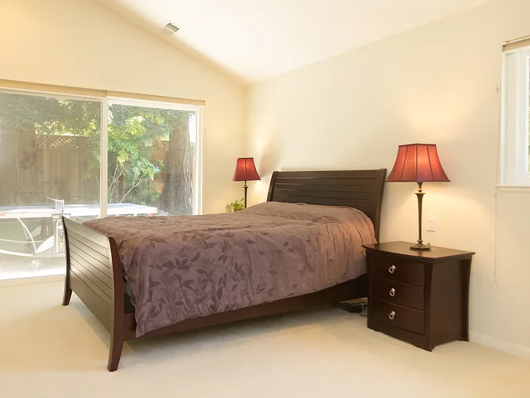 26 Del Monte Ave — Photo 10