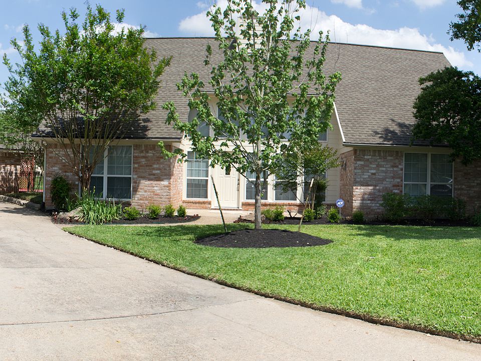 1st image of 7418 Benwich Cir
