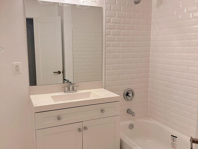 43 Missouri Ave NW #1 — Photo 11