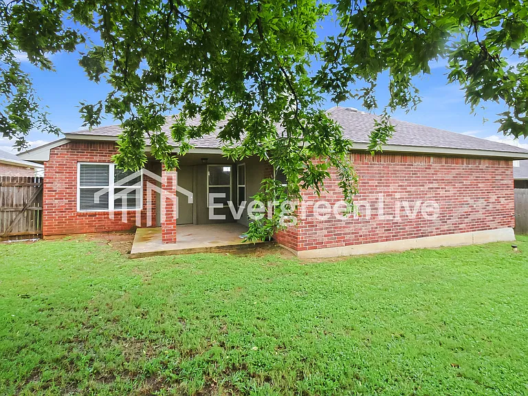1613 Tara Dr — Photo 15