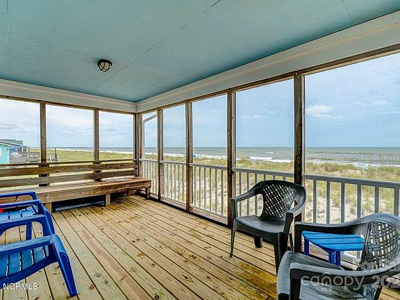 5th image of 309 E Beach Dr
