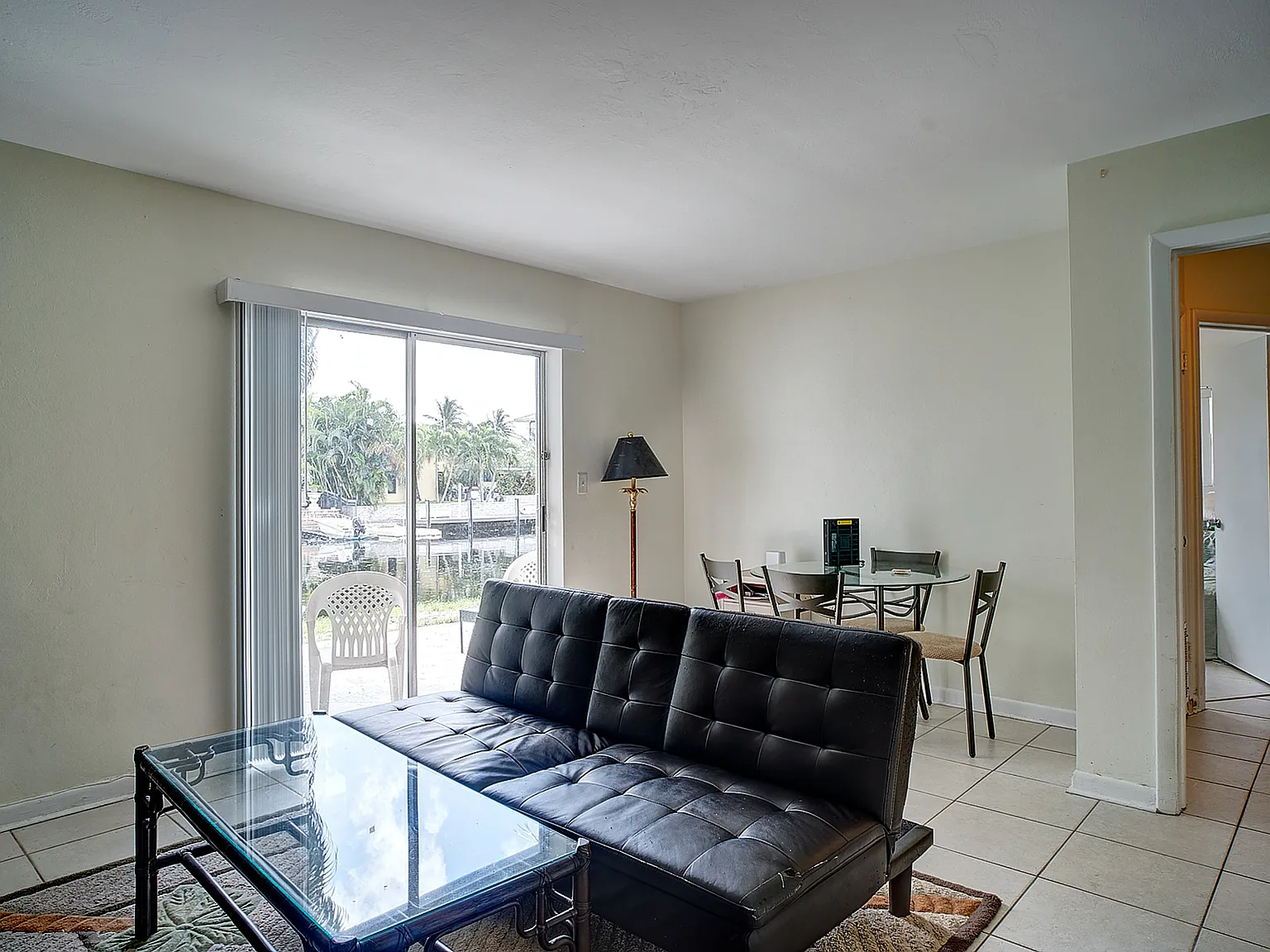 3860 Northeast 23rd Avenue — Photo 4