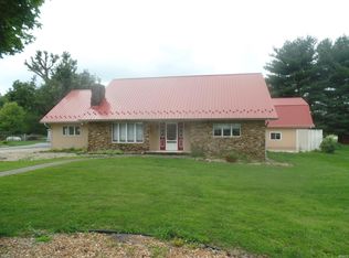 7608 S West Gate Rd, Newberry, IN 47449