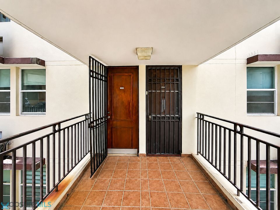 1st image of Cecilio Street Portal De Sofia #1404