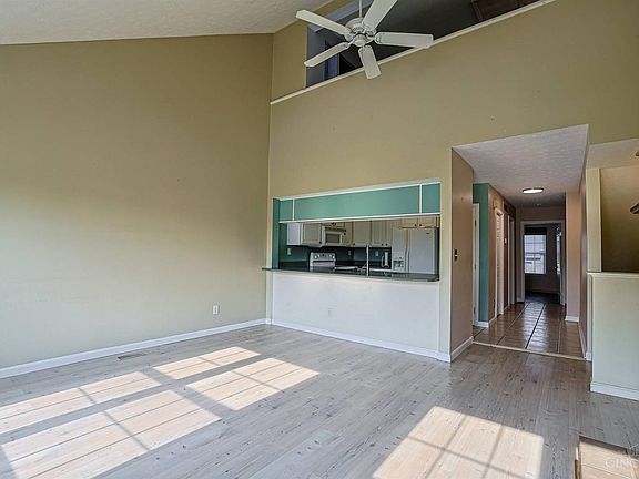 4th image of 10555 Montgomery Rd Unit 35