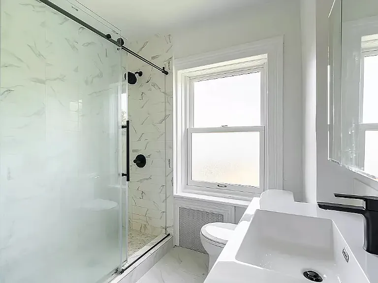 211 Lafayette Ave #2 — Photo 4