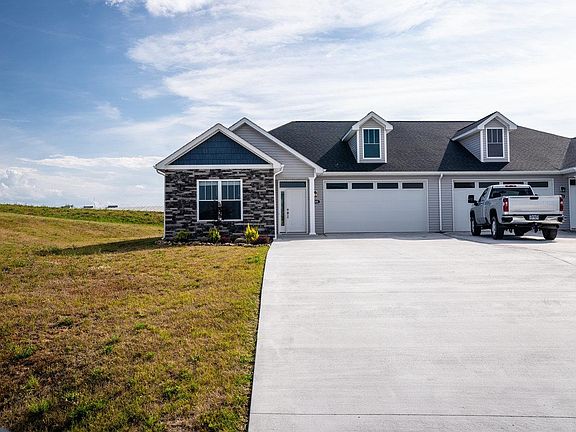 2nd image of 5000 Fox Trot Ln
