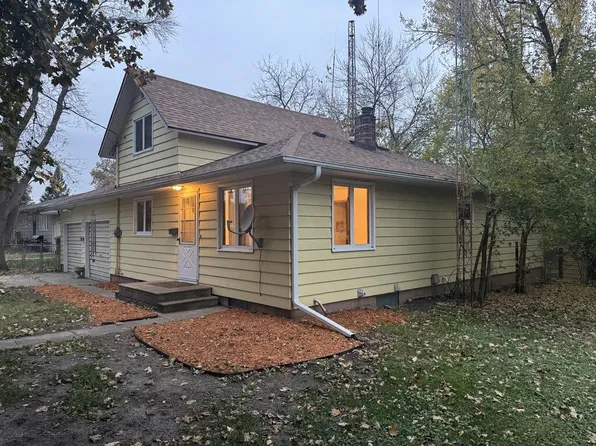 704 3rd Ave, Livermore, IA 50558