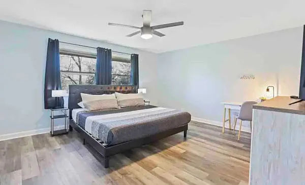 1146 Tiverton Ct — Photo 4
