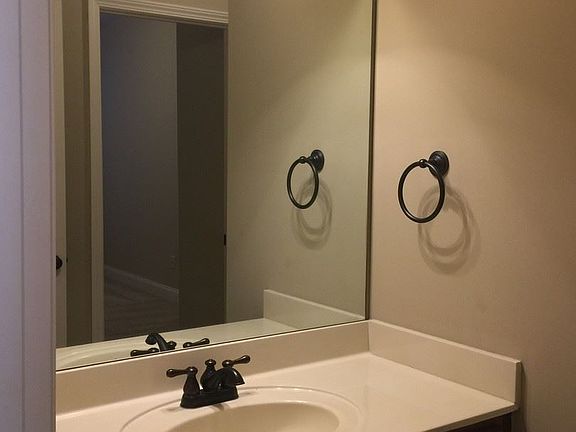 5th image of 5188 Sterling Glen Dr