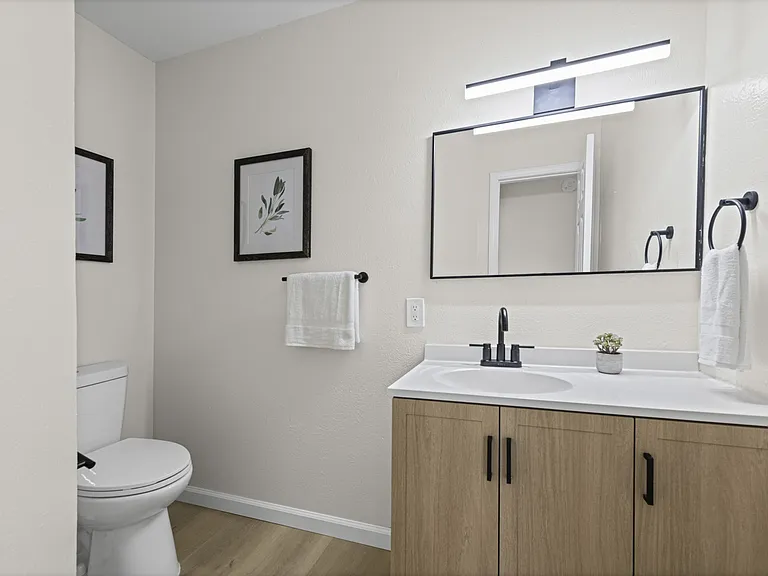 Cedarbridge Villas — Photo 18